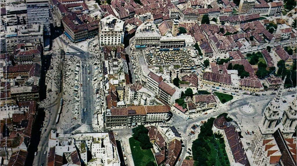 Trg Republike (današnji Trg bana Jelačića) panorama 1970. godine